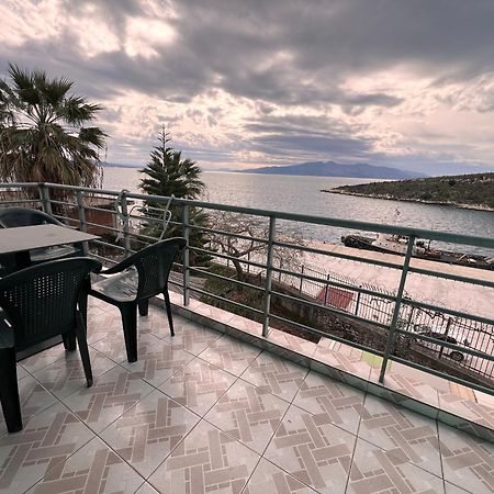 Majki Beach Apartments Sarande Ngoại thất bức ảnh