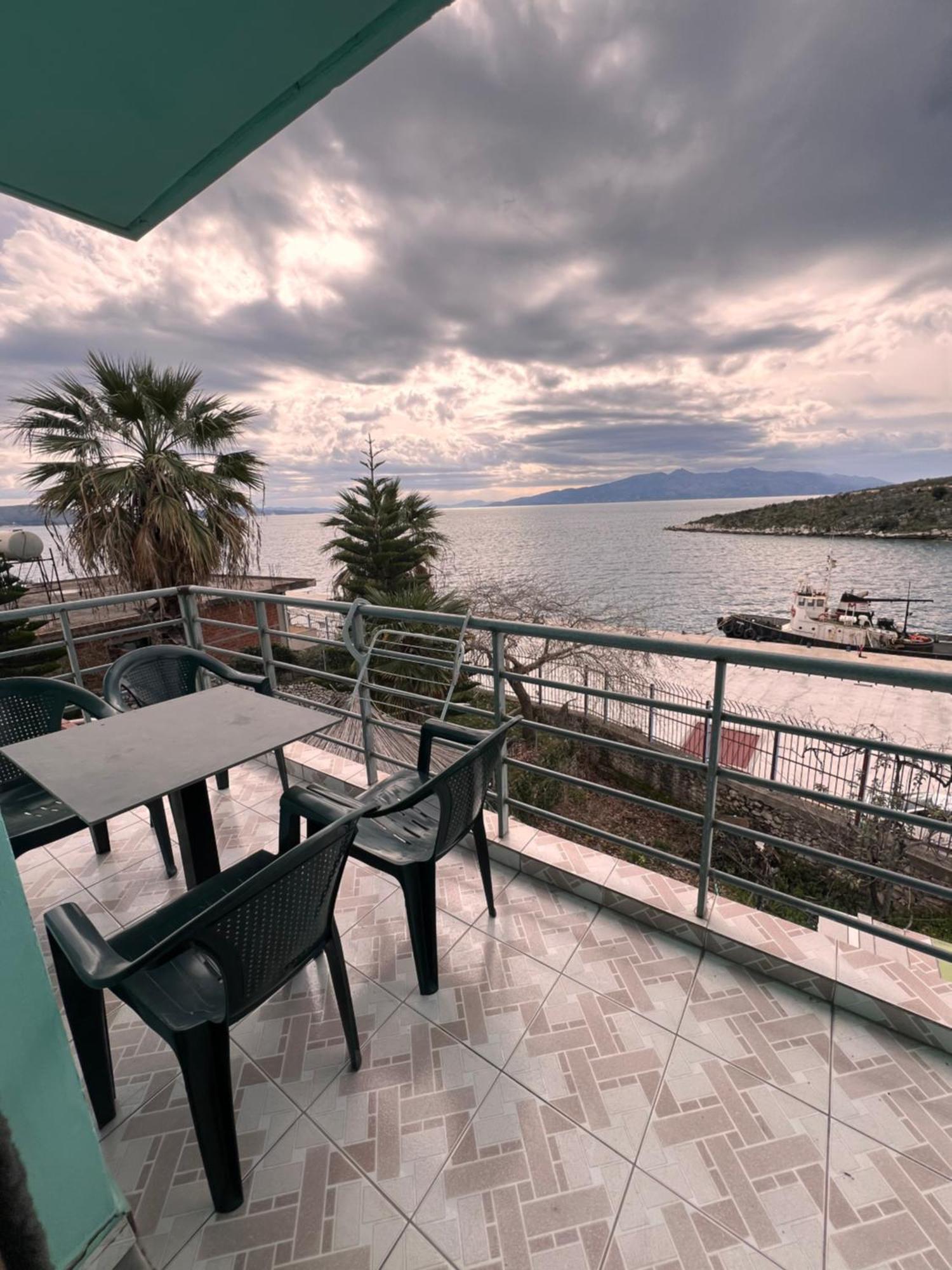 Majki Beach Apartments Sarande Ngoại thất bức ảnh