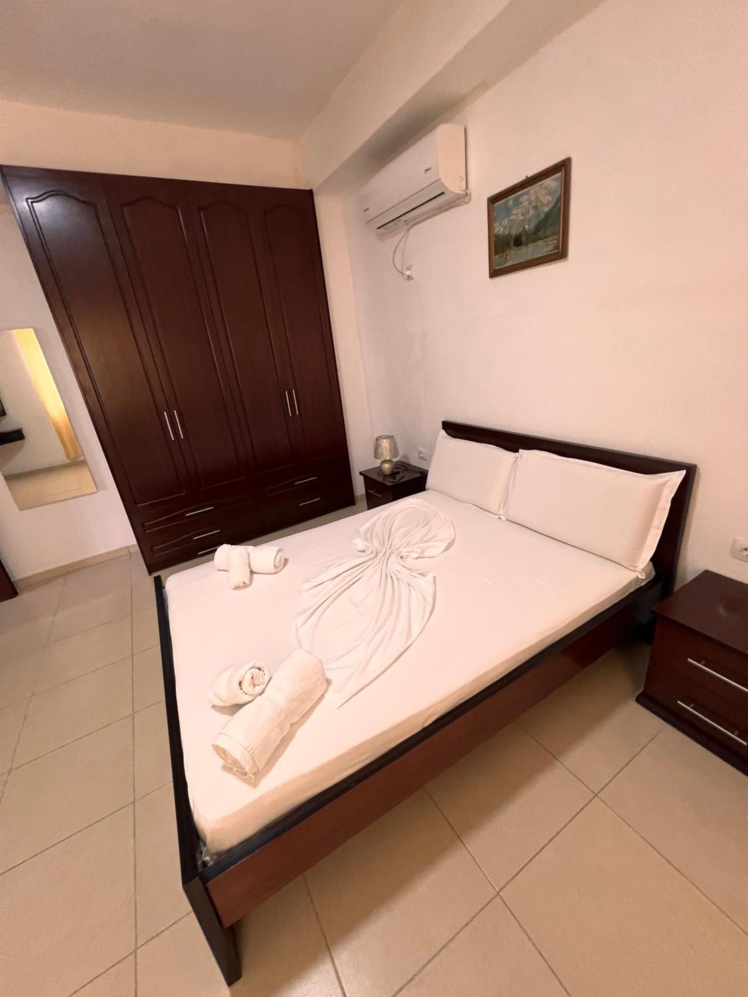 Majki Beach Apartments Sarande Ngoại thất bức ảnh