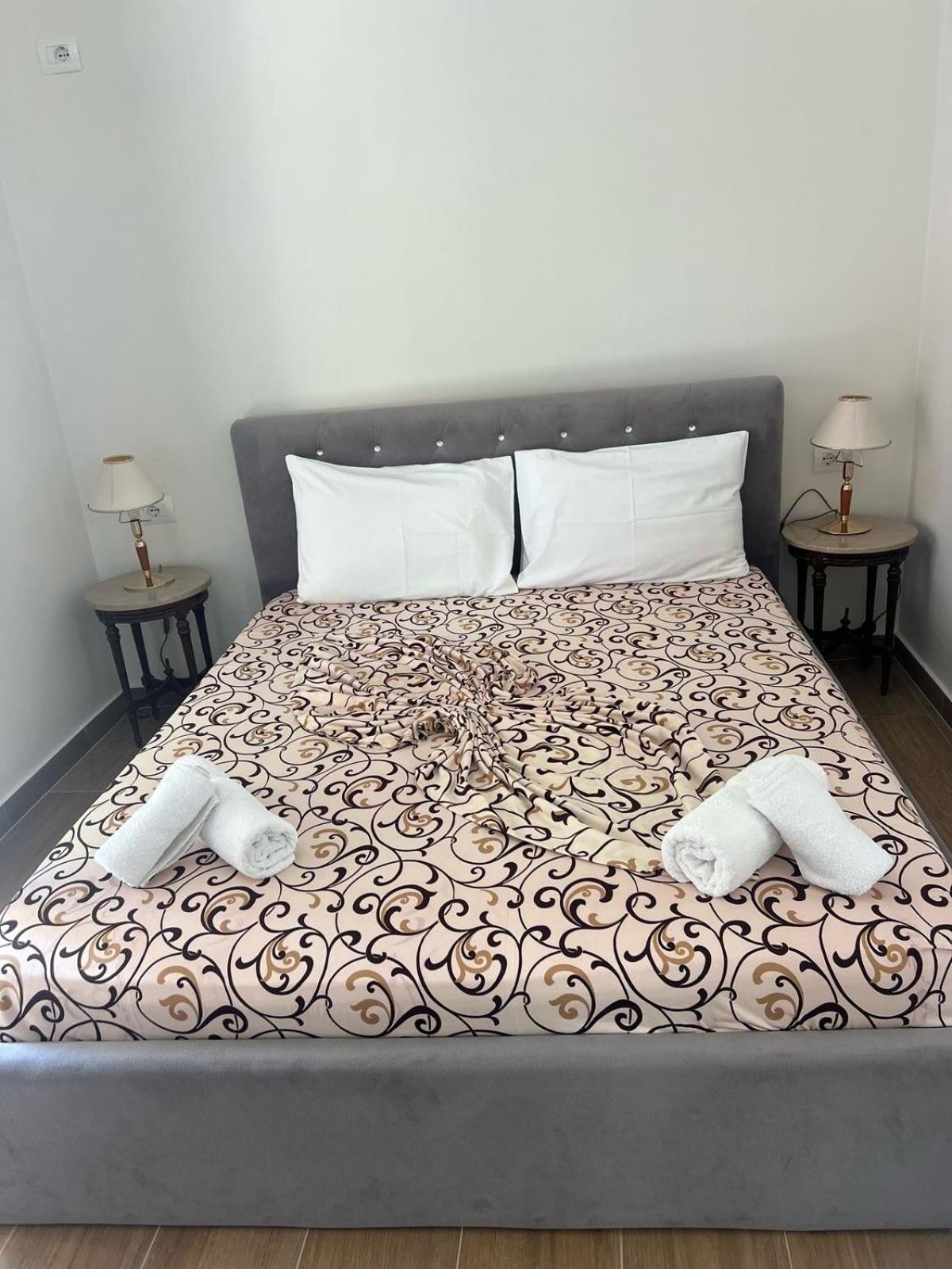 Majki Beach Apartments Sarande Ngoại thất bức ảnh